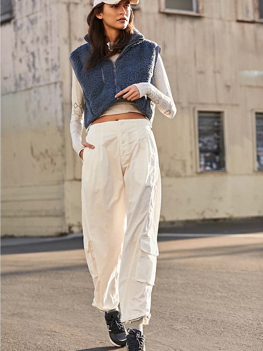 FP Movement Mesmerize Me Cargo Pants Sea Salt
White Size M - NWOT!